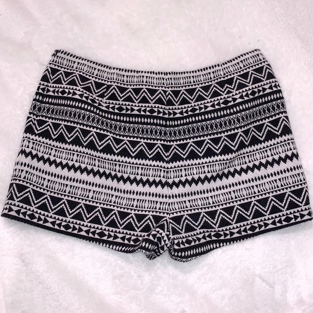 Black & White Dress Shorts - Picture 4 of 5